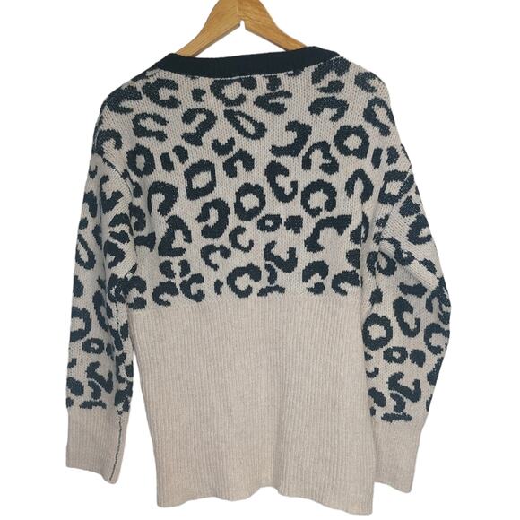Bibi Life on‎ the run Oatmeal oversized Leopard Print Sweater - Picture 3 of 3